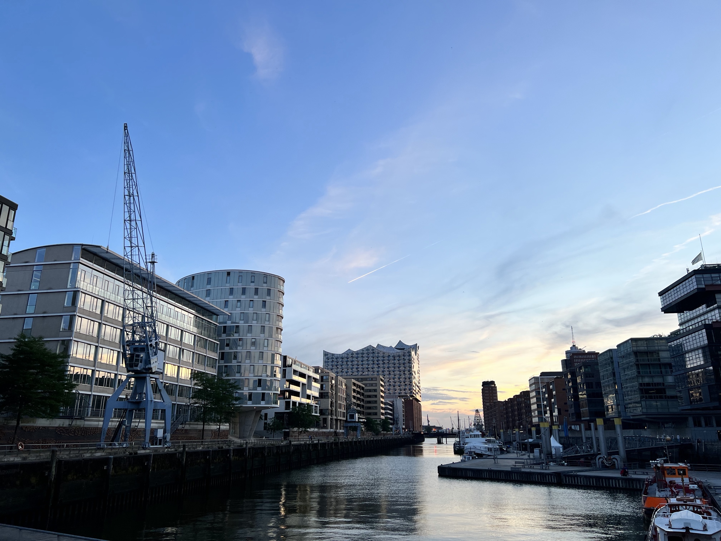 Sandtorhafen sunset crane